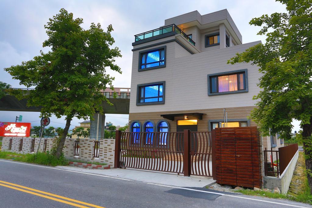 Bed and Breakfast Dania Garden Luodong Exterior foto