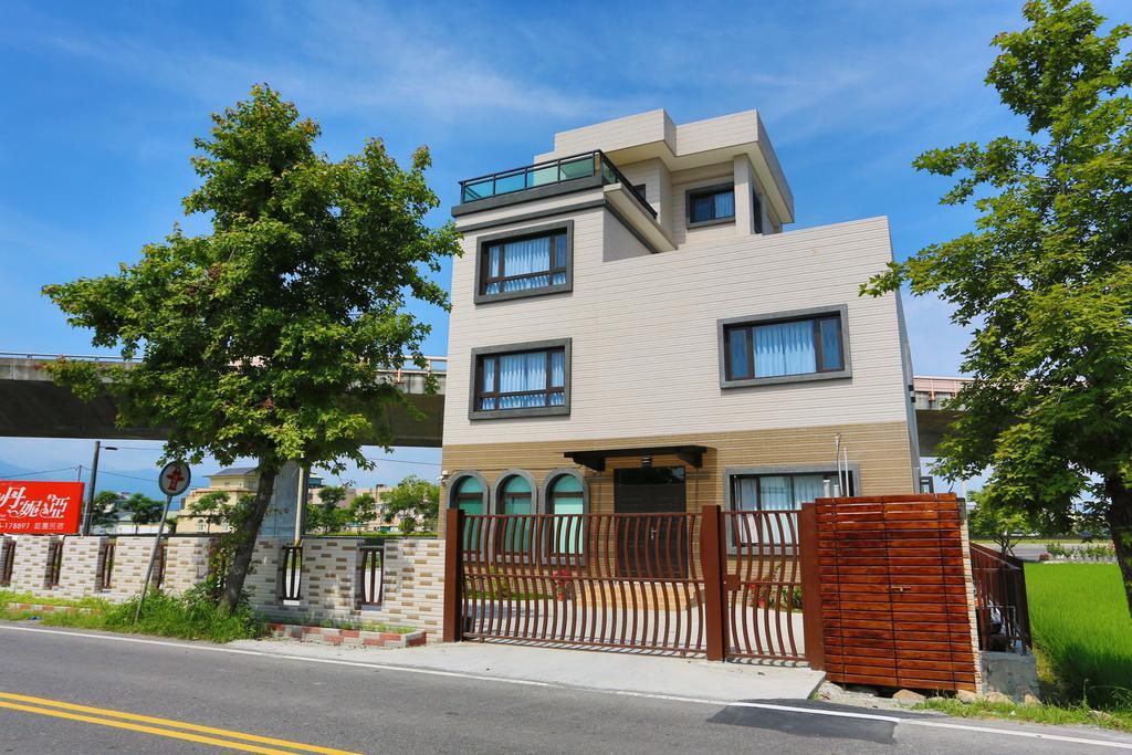 Bed and Breakfast Dania Garden Luodong Exterior foto